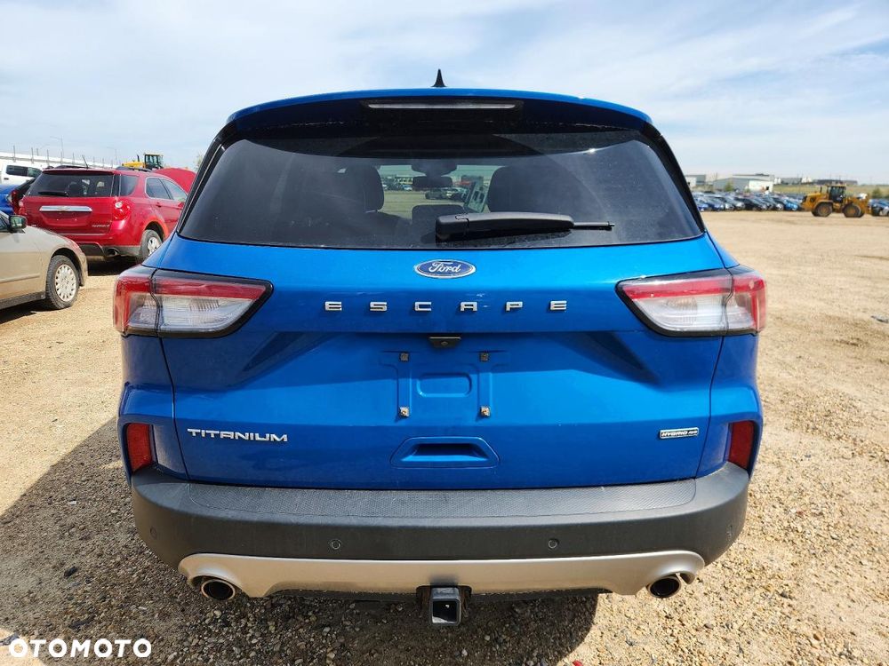 Ford Escape 2.0 EcoBoost AWD Titanium - 4