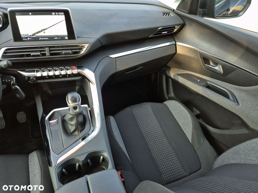 Peugeot 3008 - 24