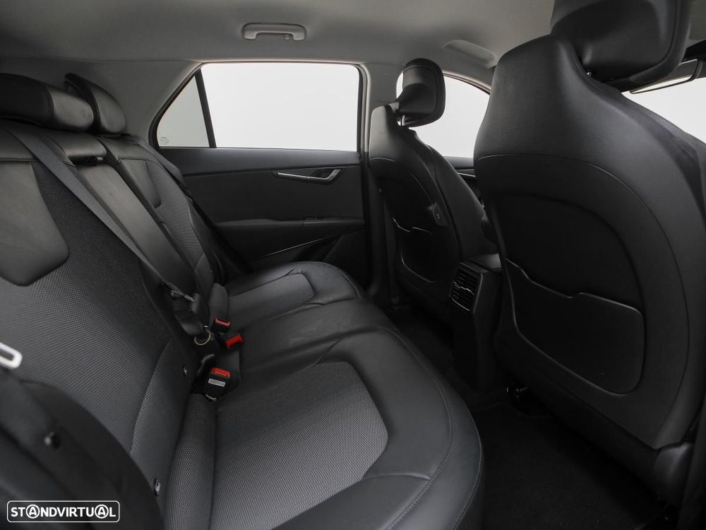 Kia Niro EV 64kWh Tech - 12