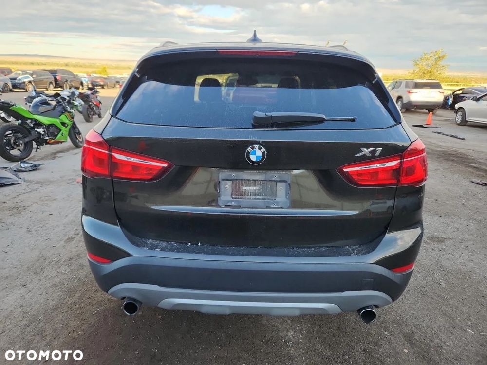 BMW X1 xDrive25i Advantage sport - 6