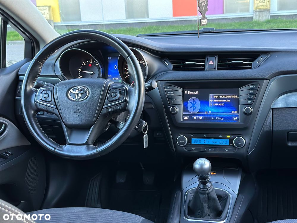 Toyota Avensis 2.0 D-4D Prestige - 13