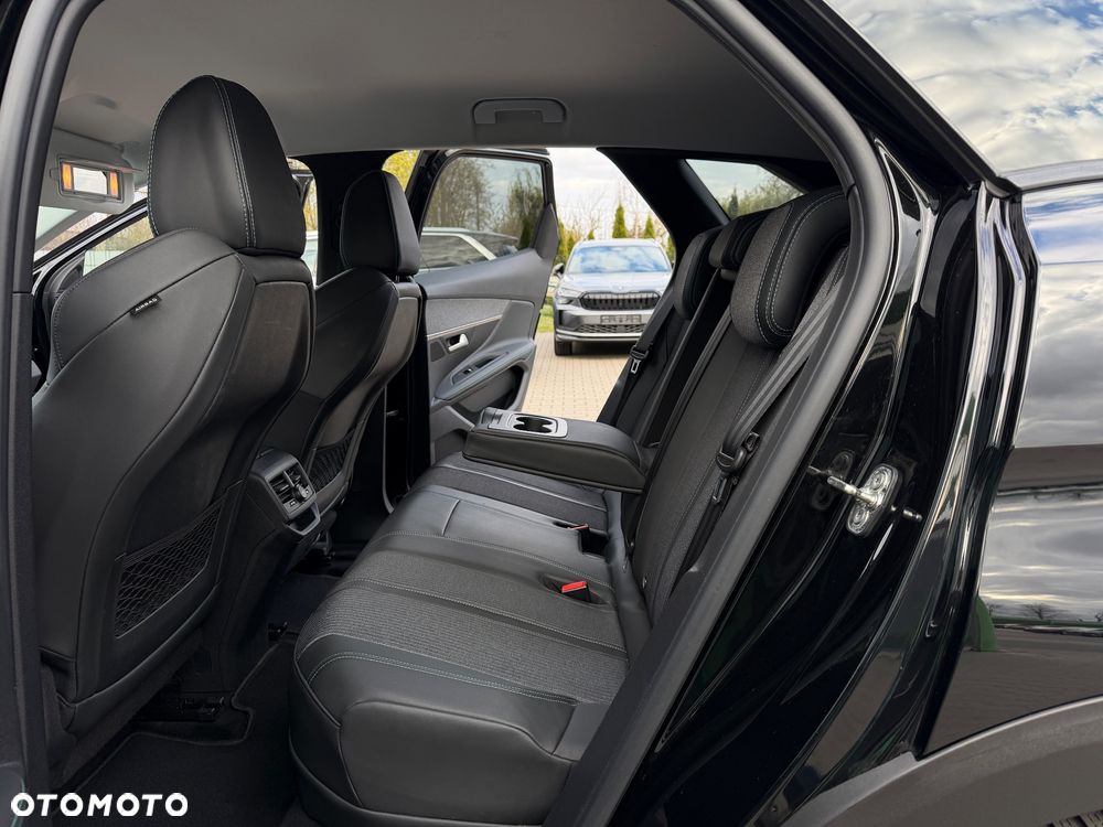 Peugeot 3008 1.6 PureTech HYbrid Allure S&S EAT8 - 28