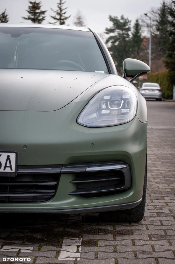 Porsche Panamera Standard - 3