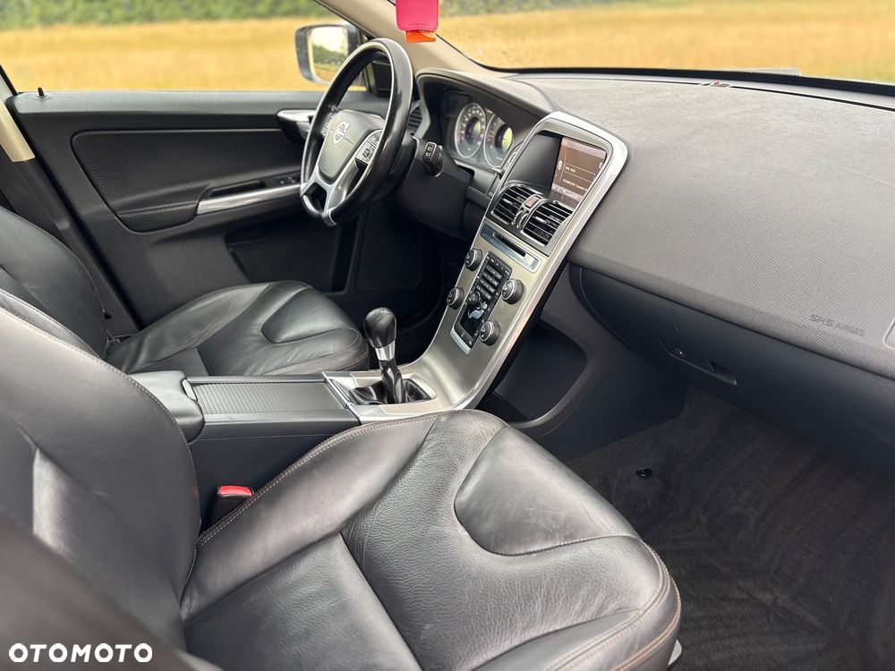 Volvo XC 60 - 10