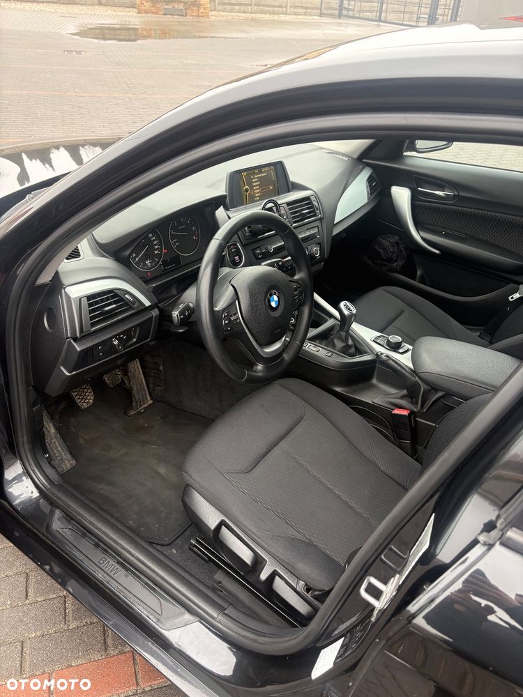 BMW Seria 1 118d DPF - 8