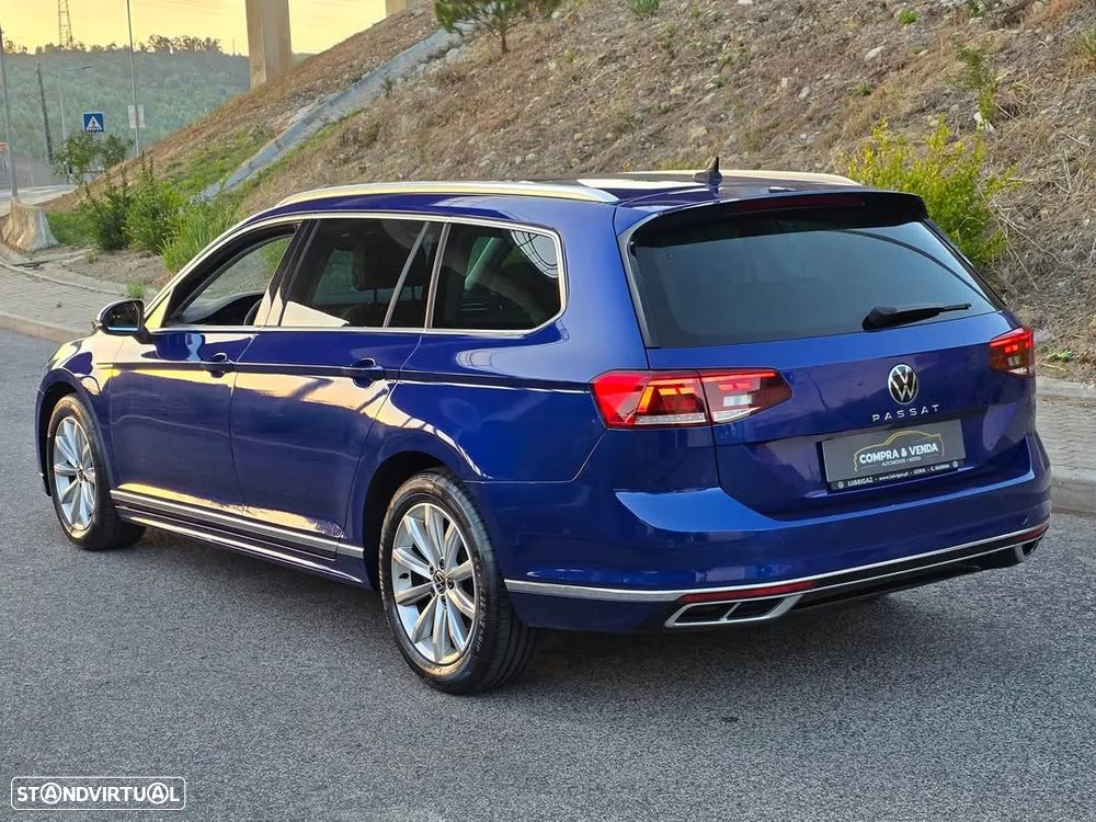 VW Passat Variant 2.0 TDi R-Line DSG - 4