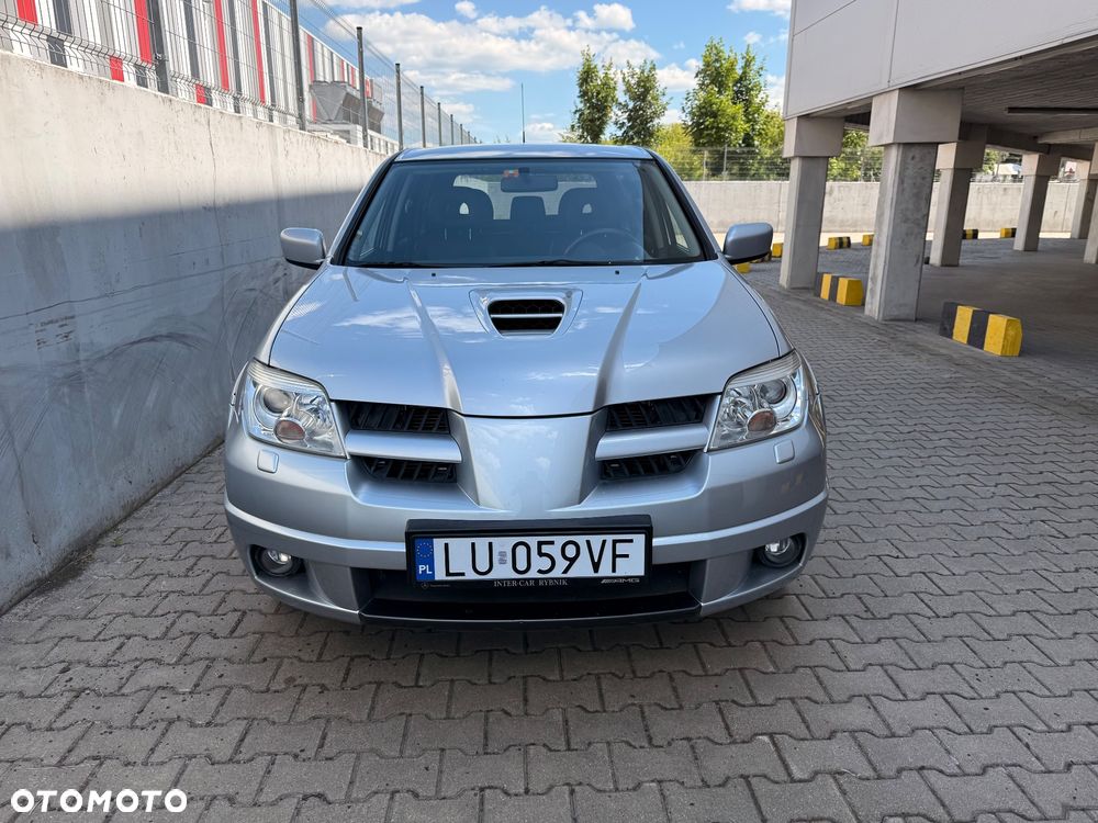 Mitsubishi Outlander 2.0 Turbo - 12