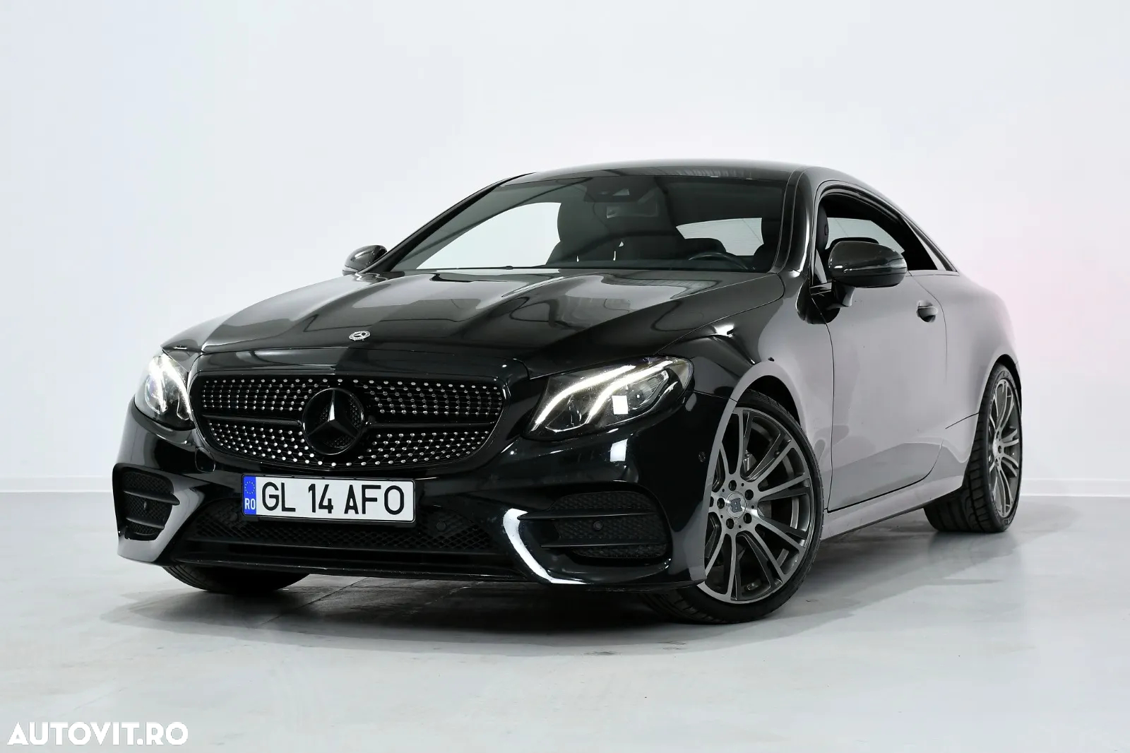 Mercedes-Benz E 200 Coupe 9G-TRONIC AMG Line - 18