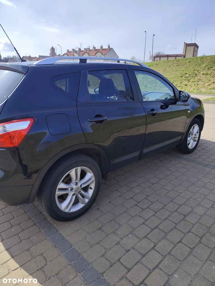 Nissan Qashqai 2.0 dCi 4 x 4 DPF tekna - 7