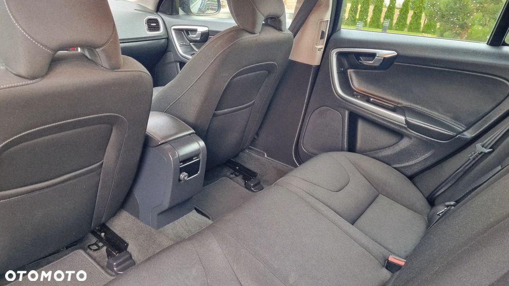 Volvo V60 D3 Geartronic Linje Business - 27