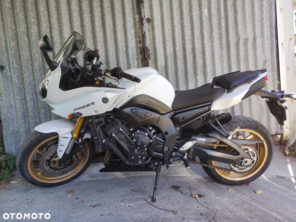 Yamaha FZ8 - 2