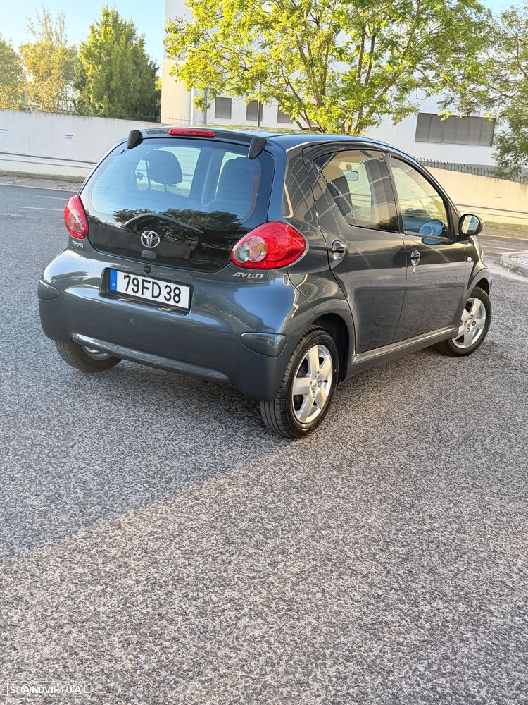 Toyota Aygo 1.0 Plus Sport Pack MM - 5