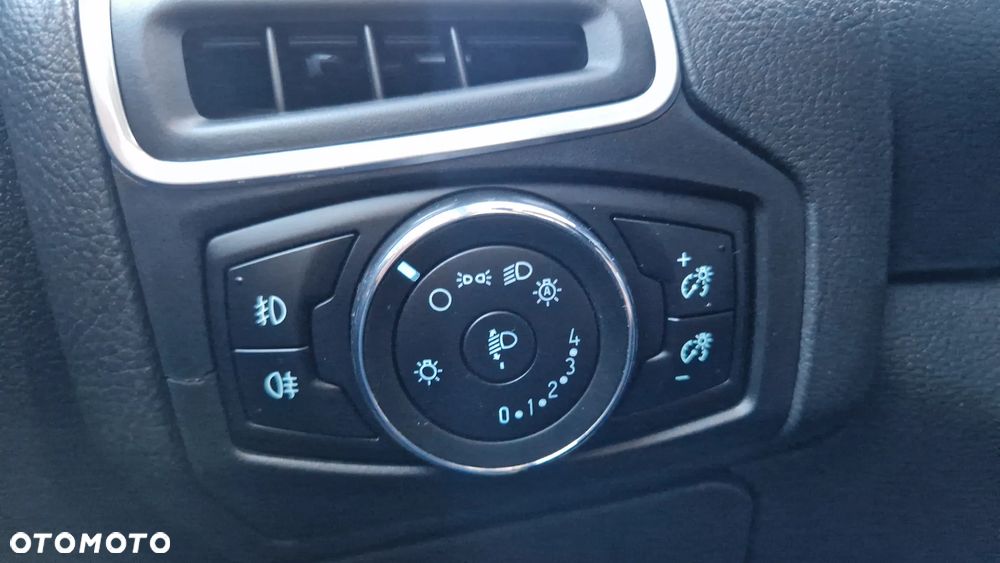 Ford Focus 1.6 TDCi DPF Titanium - 23