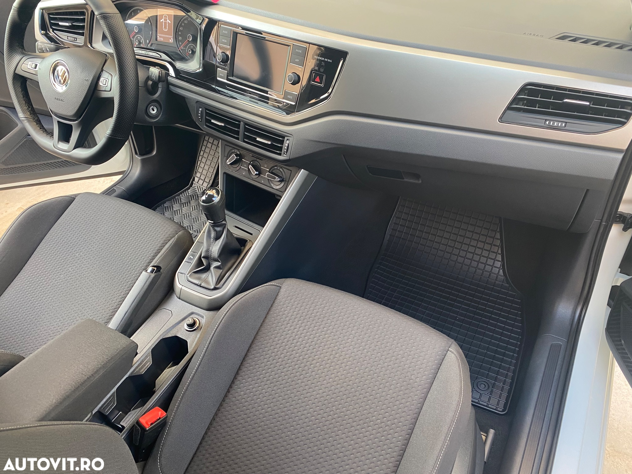 Volkswagen Polo 1.0 TSI Comfortline - 28