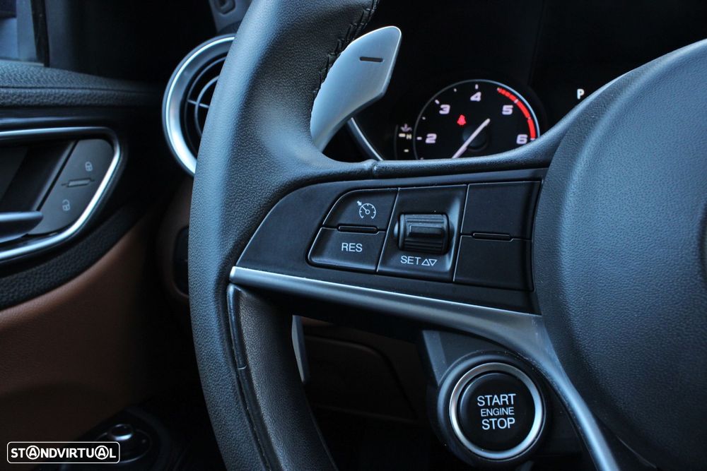 Alfa Romeo Giulia 2.2 D Super AT8 - 8