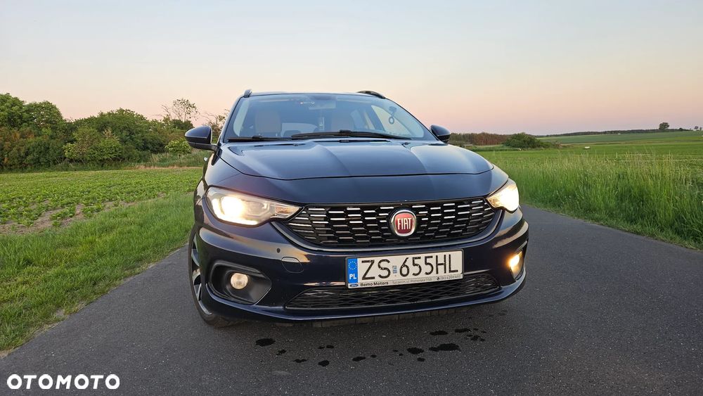 Fiat Tipo 1.4 16v Lounge EU6d - 4