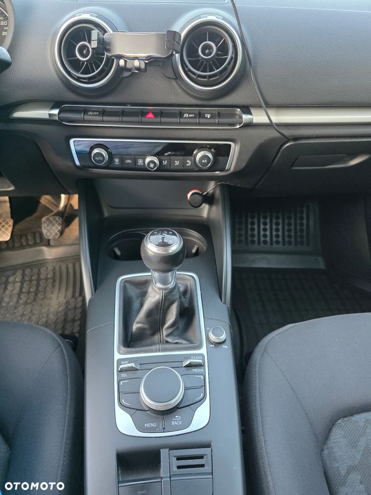 Audi A3 Sportback - 17