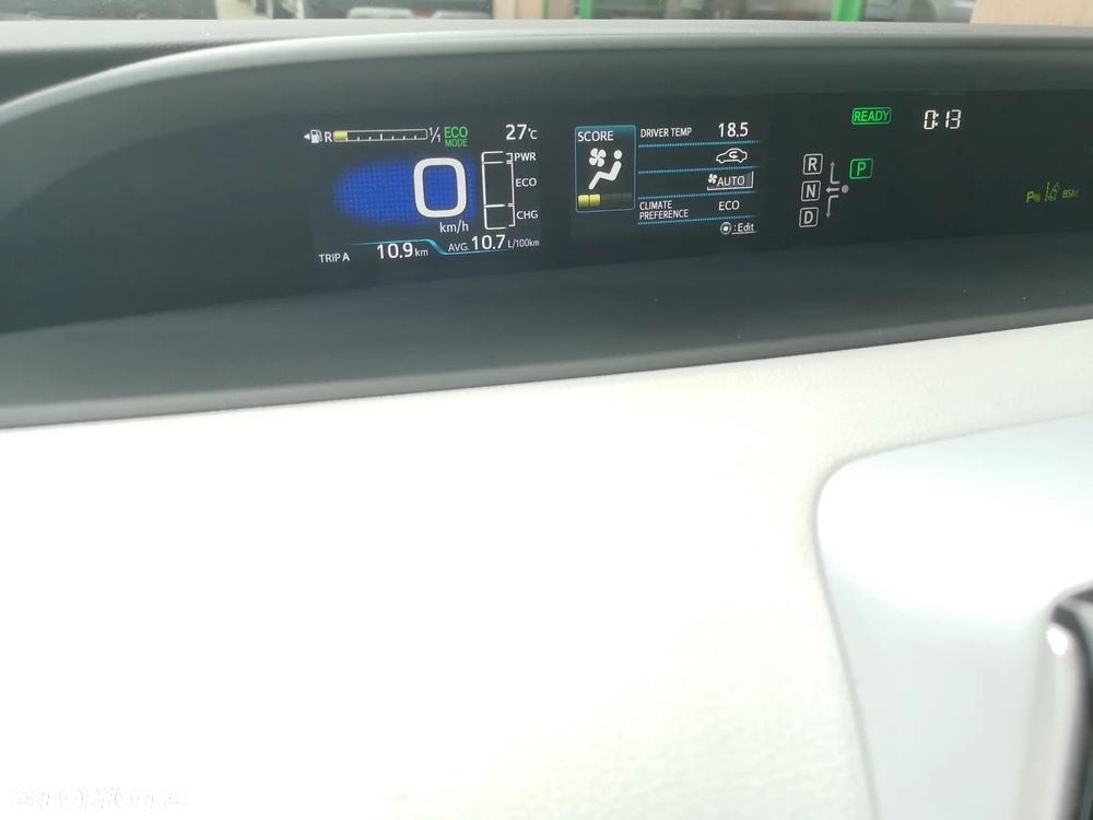 Toyota Prius 1.8 Hybrid Prestige - 18