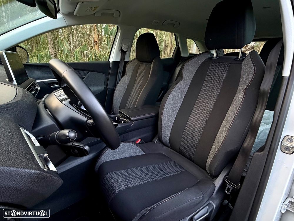 Peugeot 3008 1.6 HDi Executive - 16