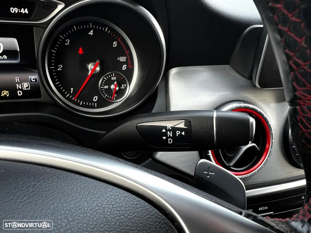 Mercedes-Benz CLA 220 d Shooting Brake AMG Line Aut. - 15