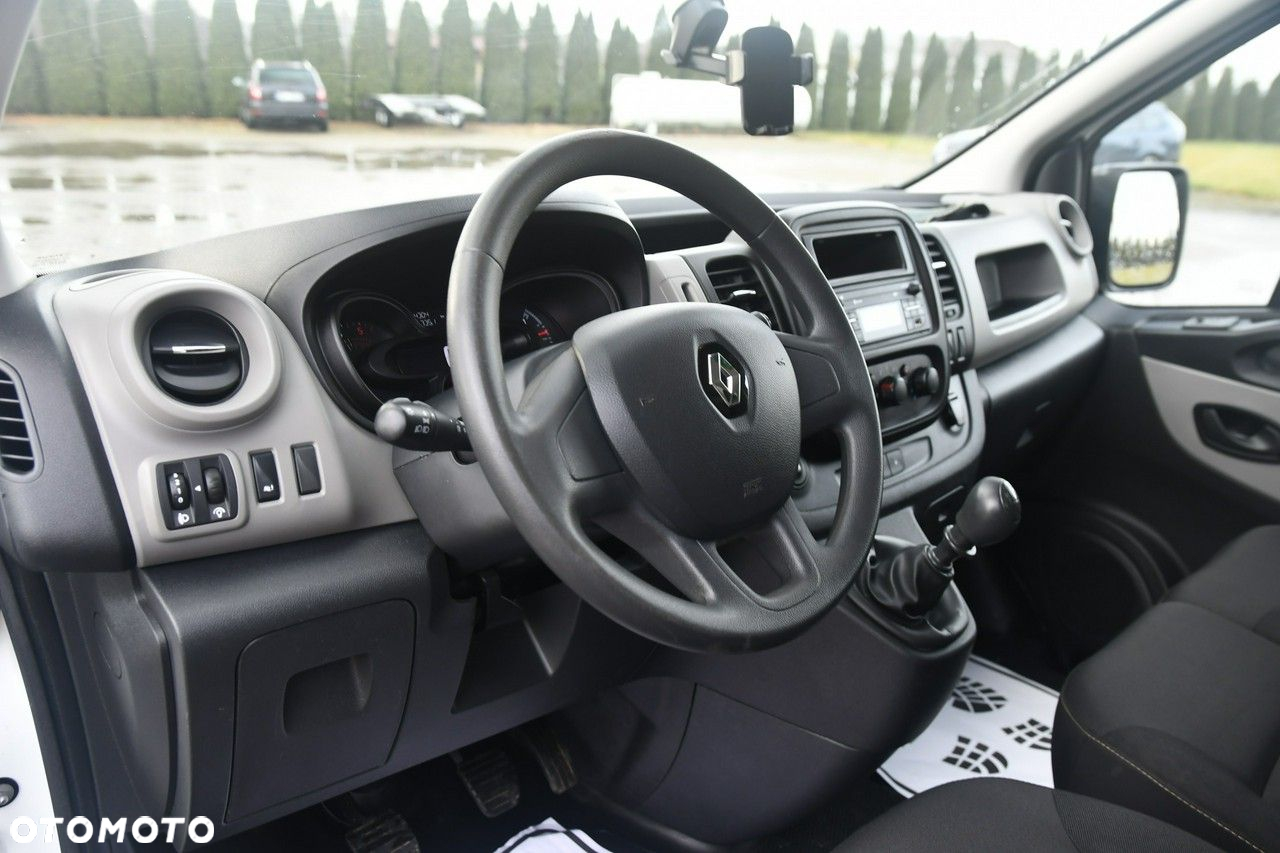 Renault Trafic - 13