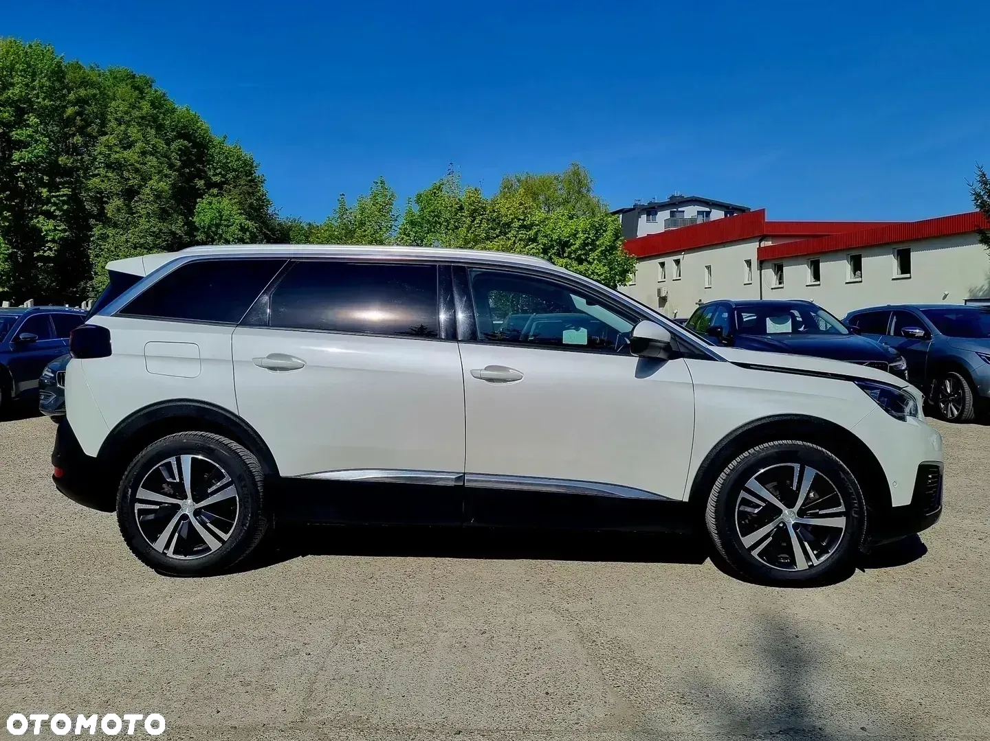 Peugeot 5008 BlueHDI 120 EAT6 Stop & Start Allure - 4