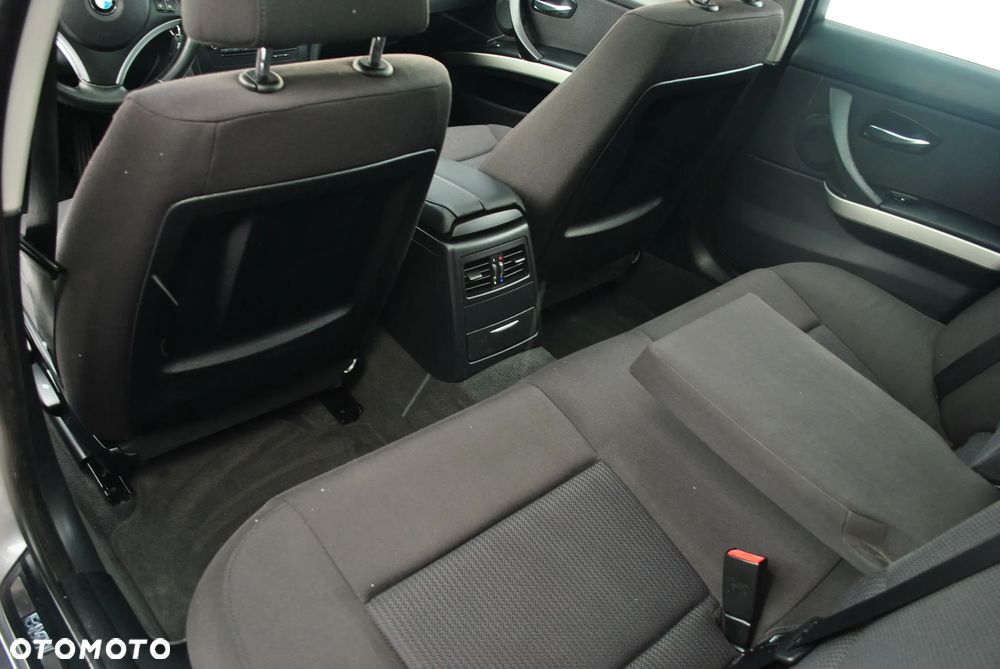 BMW Seria 3 320d DPF - 9