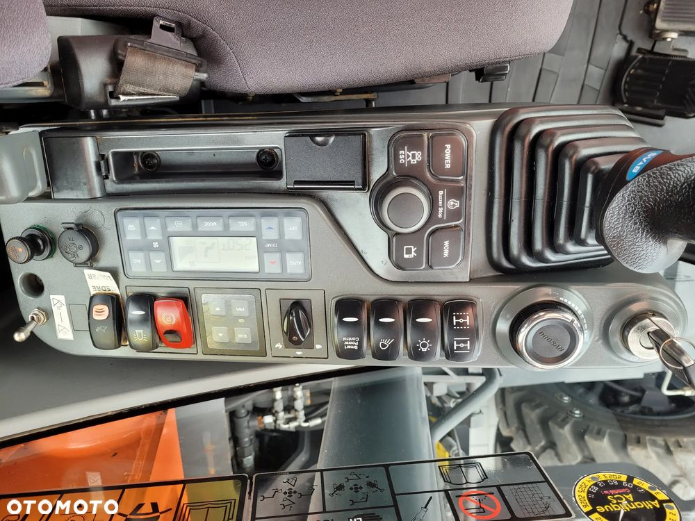 Doosan DX-165W / ROTOTILT ze szczypcami / COMPACT / - 22