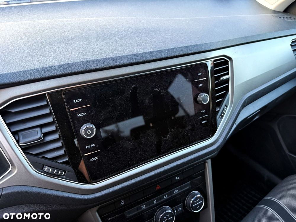 Volkswagen T-Roc - 14