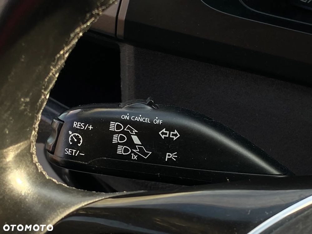 Volkswagen TRANSPORTER 2,0 TDI 140KM DSG L2 DŁUGI NISKI PRZEBIEG - 35