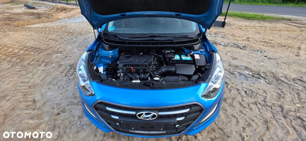 Hyundai i30 blue 1.4 Style - 24