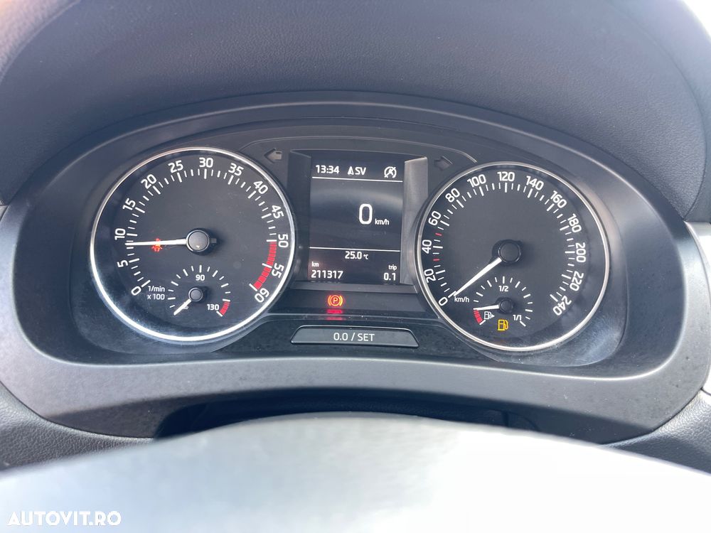 Skoda RAPID 1.4 TDI Ambition - 39
