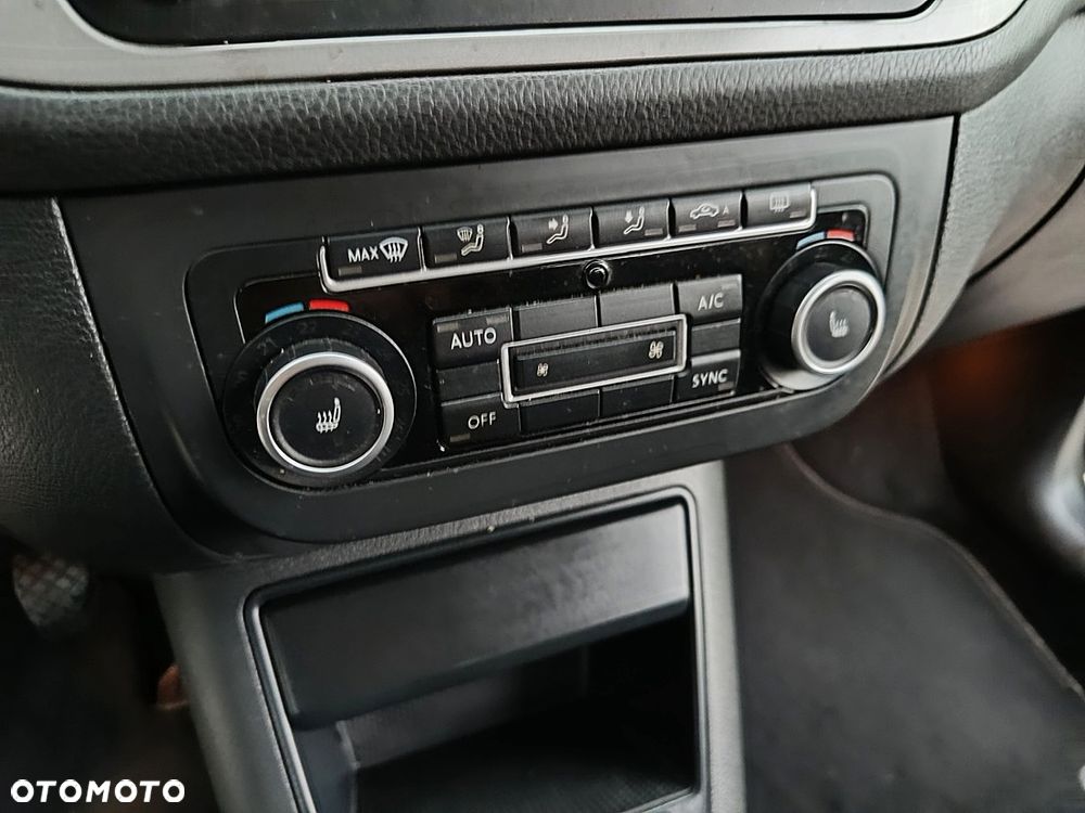 Volkswagen Golf Plus 2.0 TDI Highline - 24