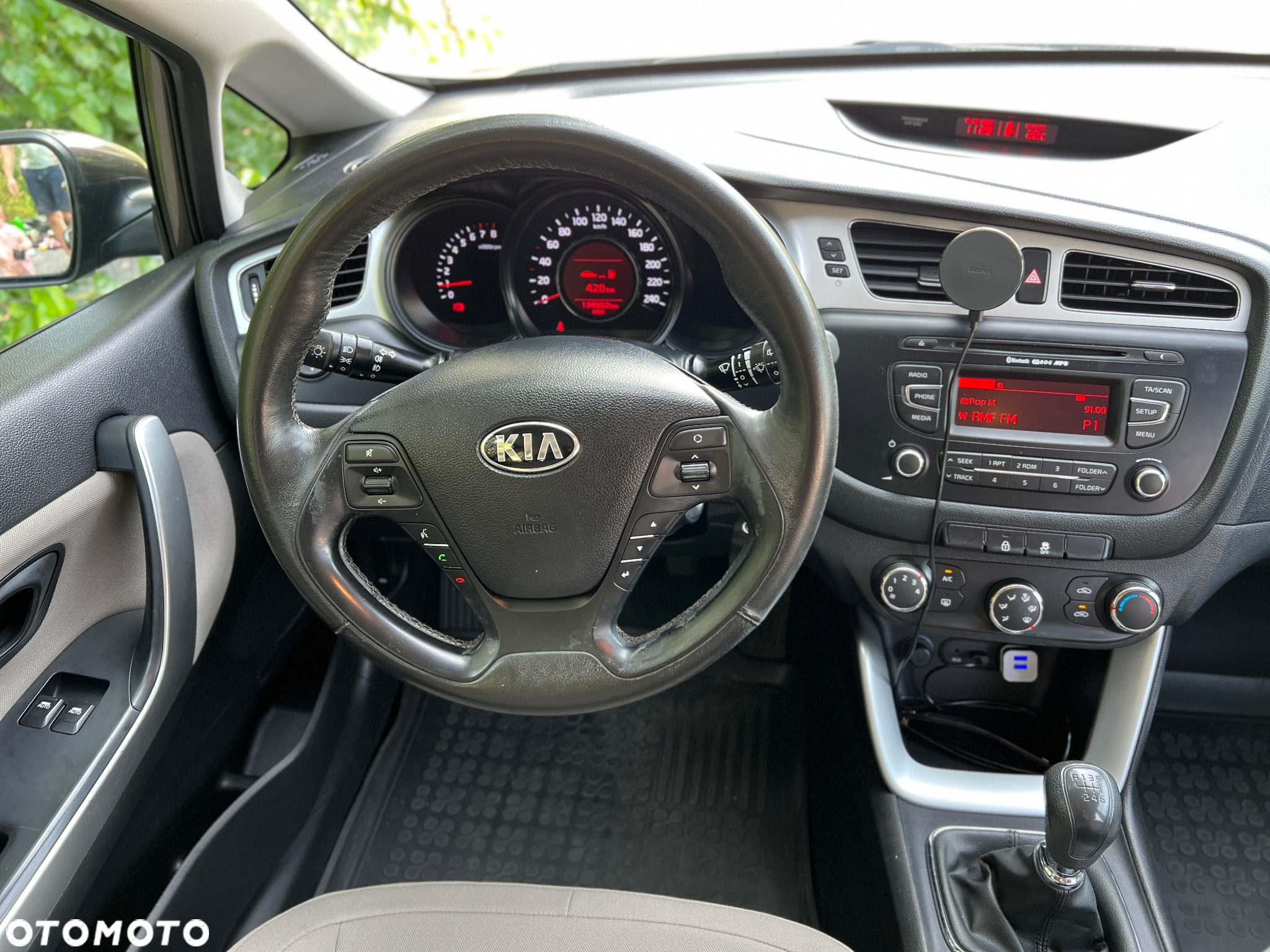 Kia Ceed - 9