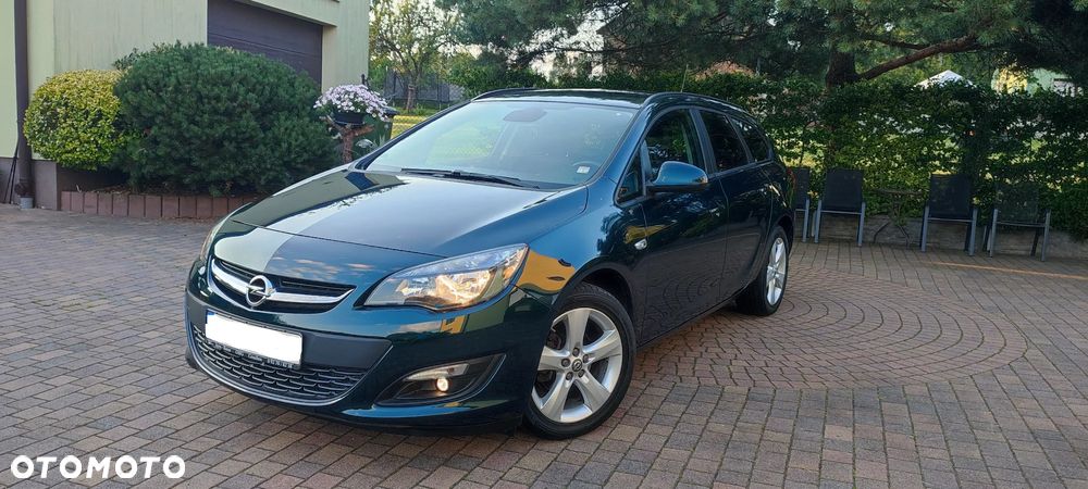 Opel Astra 1.6 Color Edition - 1