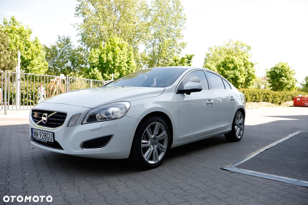 Volvo S60 2.5 T5 - 4