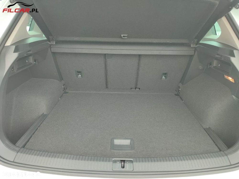 Volkswagen Tiguan - 36