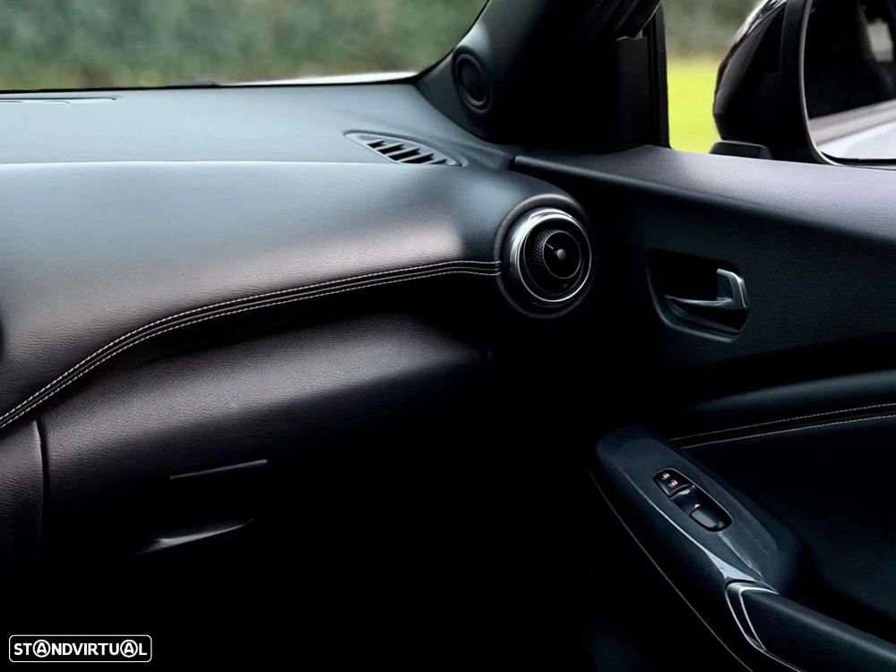 Nissan Juke 1.0 DIG-T N-Design Black - 40