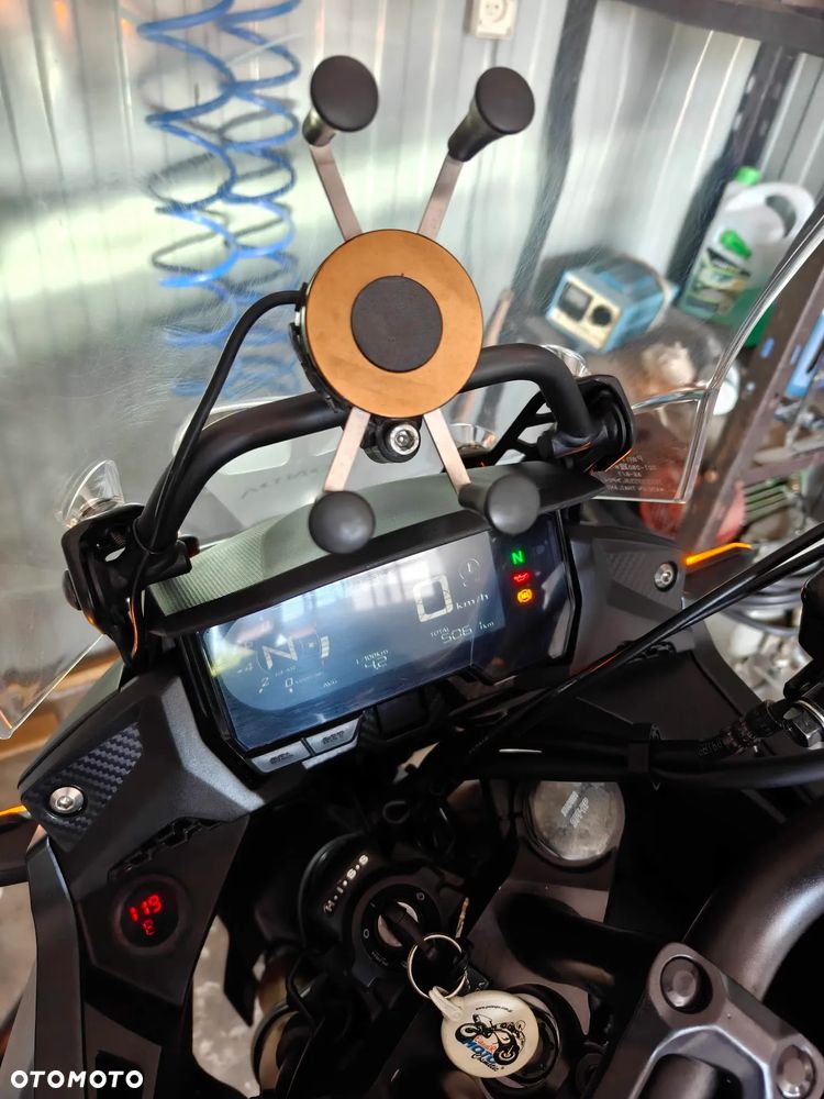 Honda CBX - 7