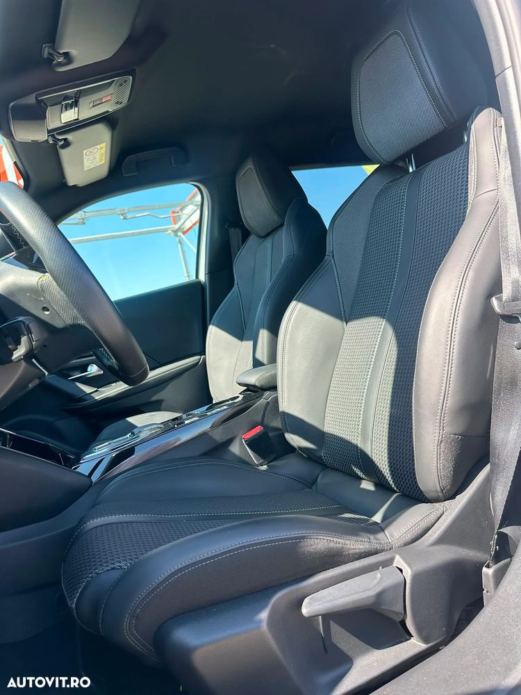 Peugeot 2008 e-2008 GT - 4