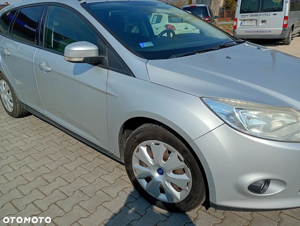 Ford Focus 1.6 Edition - 19