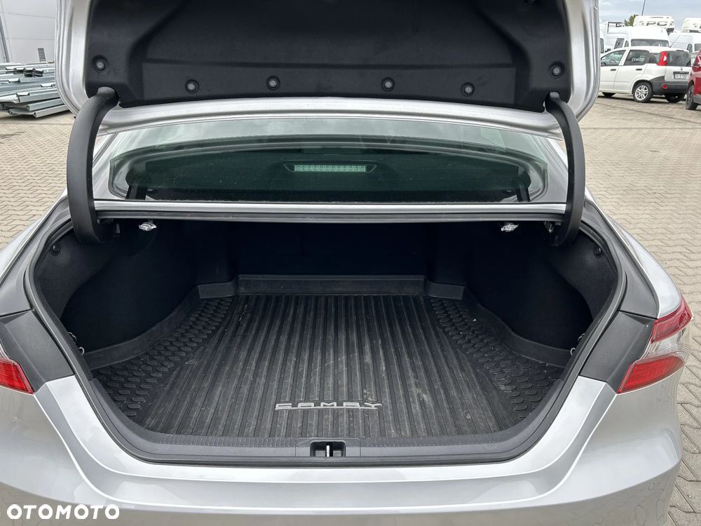 Toyota Camry 2.5 Hybrid Prestige CVT - 18