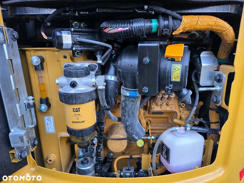 Caterpillar 301.8 - 16