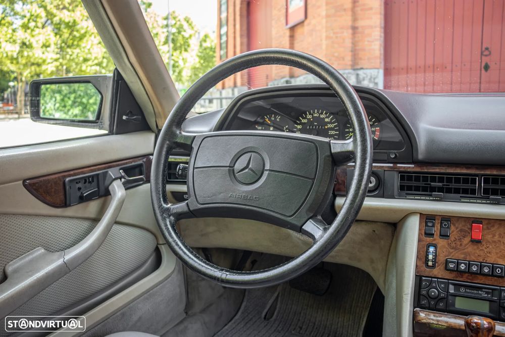 Mercedes-Benz W126 (1979-1992) 560 SEC - 10