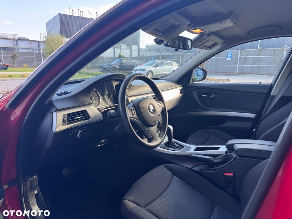 BMW Seria 3 320i Edition Exclusive - 25