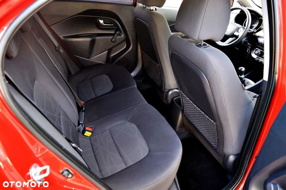 Kia Rio 1.2 Edition 7 - 9