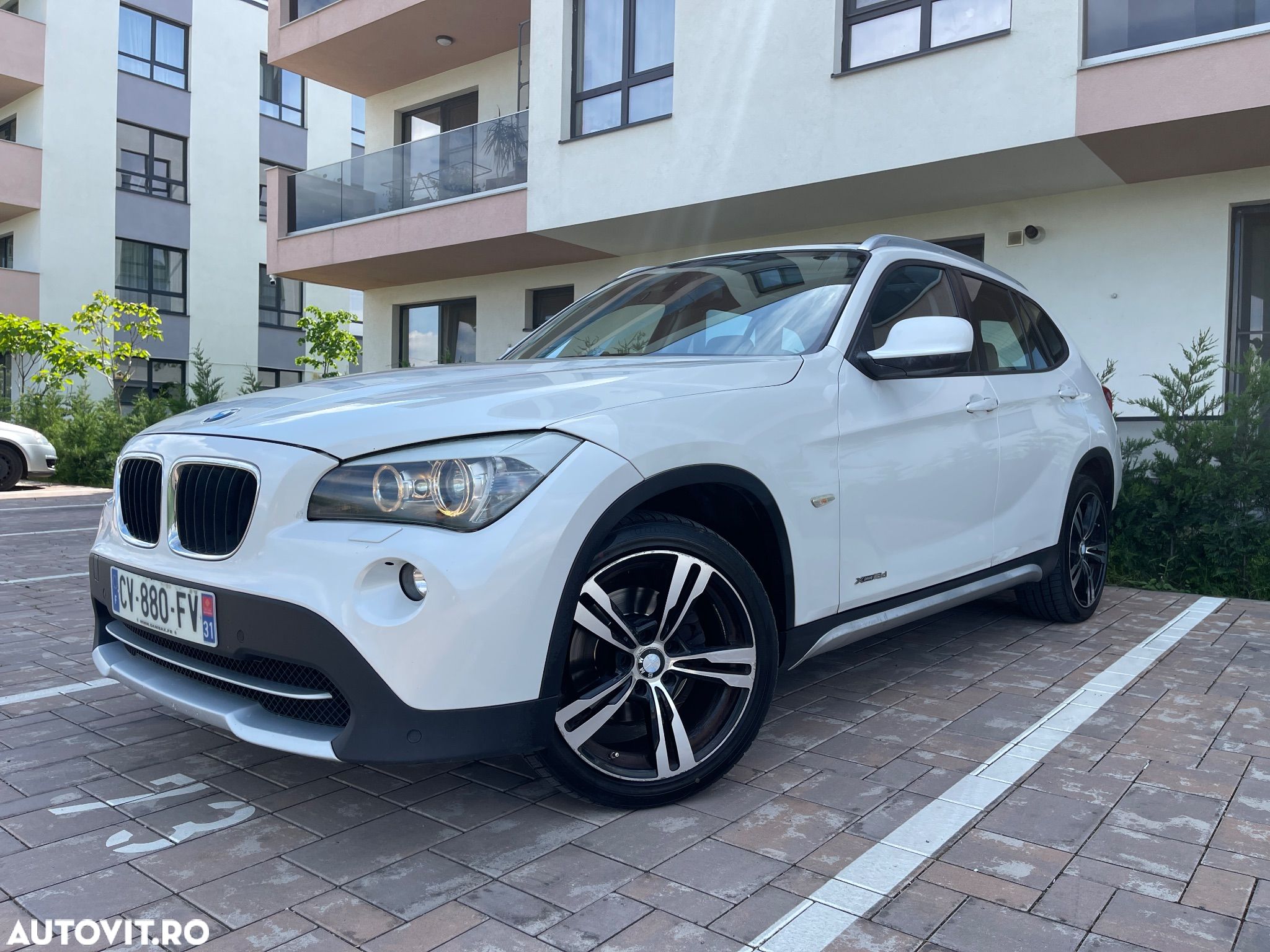 BMW X1 xDrive18d Aut. Sport Line - 1