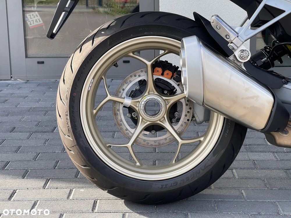 Moto Guzzi V100 Mandello - 3