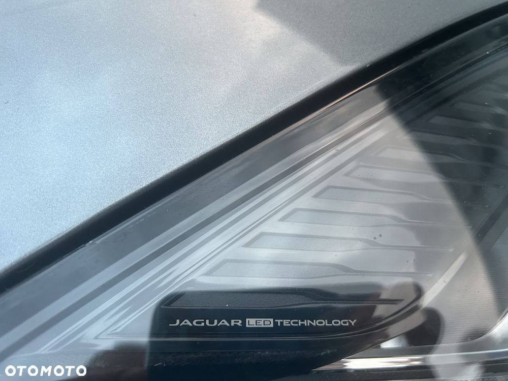 Jaguar E-Pace D150 AWD R-Dynamic S - 24