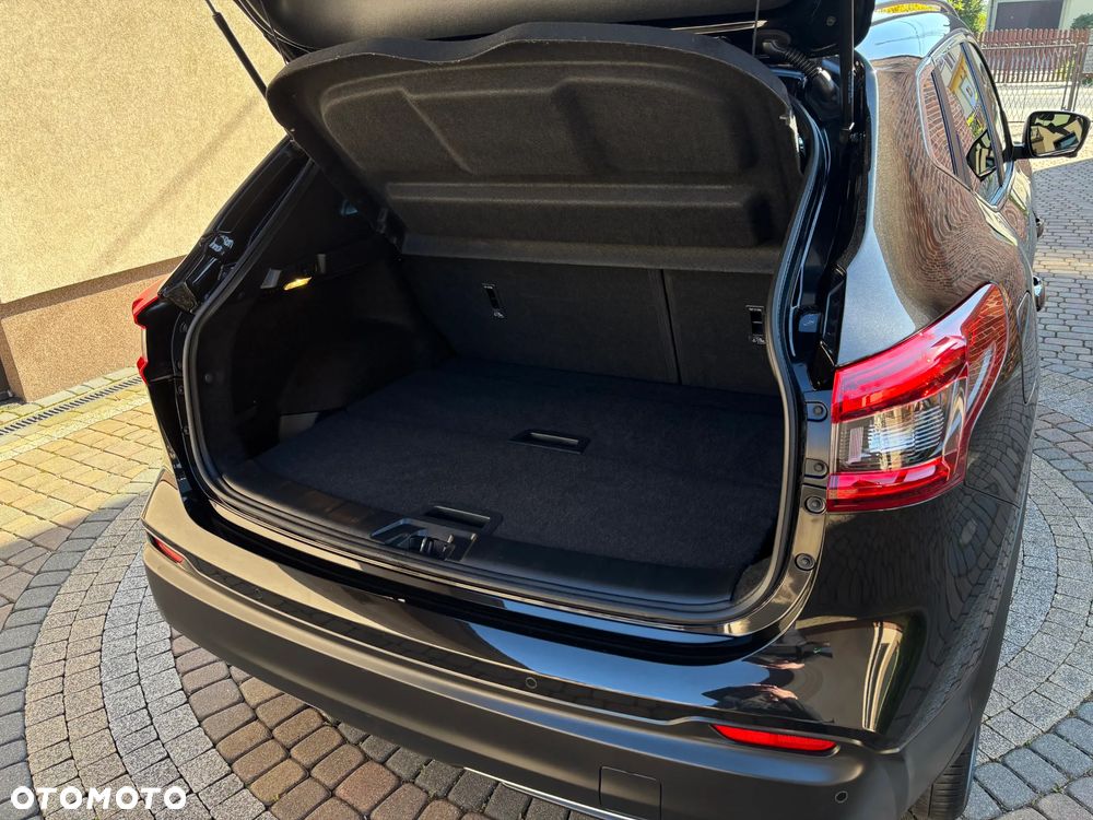 Nissan Qashqai 1.3 DIG-T DCT TEKNA+ - 23